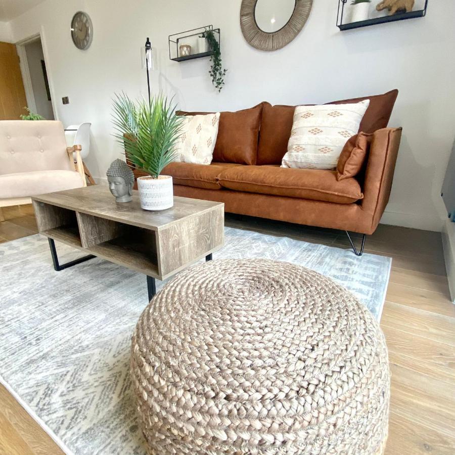 Modern 2 Bed Apartment/Free Parking/Near City/Self-Check In Handsworth Εξωτερικό φωτογραφία