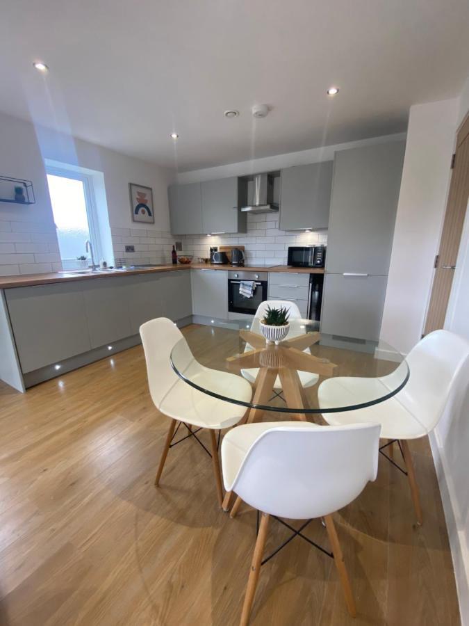 Modern 2 Bed Apartment/Free Parking/Near City/Self-Check In Handsworth Εξωτερικό φωτογραφία