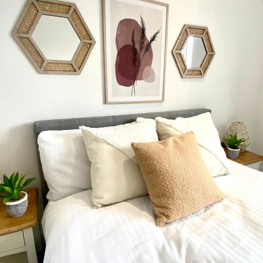 Modern 2 Bed Apartment/Free Parking/Near City/Self-Check In Handsworth Εξωτερικό φωτογραφία