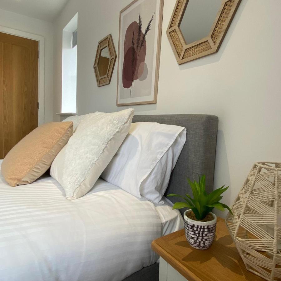Modern 2 Bed Apartment/Free Parking/Near City/Self-Check In Handsworth Εξωτερικό φωτογραφία